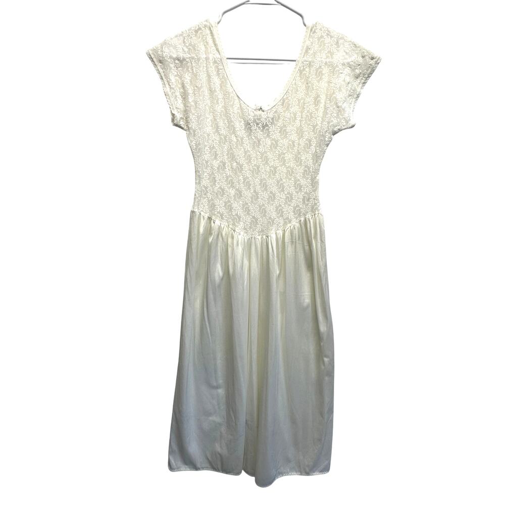 Vintage Gloria Vanderbilt‎ Lace Slip Dress 🤍 Coquette Fairygrunge Cottagecore